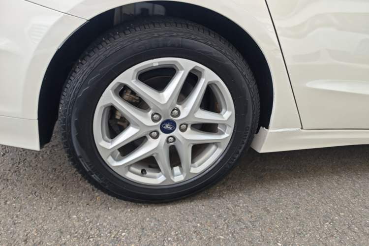 Used Ford Mondeo 2013 1.5L GTDi180 Fashion Edition Right Rear Wheel Hub