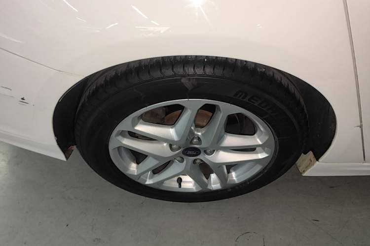 Used Ford Mondeo 2013 1.5L GTDi180 Fashion Edition Right Rear Wheel Hub