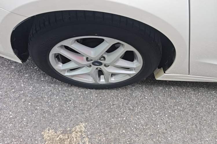 Used Ford Mondeo 2013 1.5L GTDi180 Fashion Edition Right Rear Wheel Hub