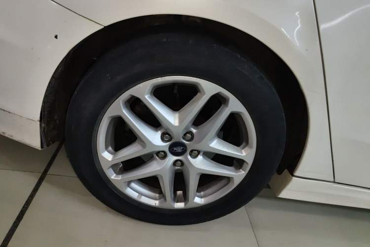 Used Ford Mondeo 2013 1.5L GTDi180 Fashion Edition Right Rear Wheel Hub