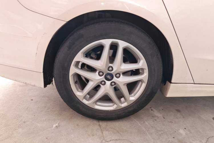 Used Ford Mondeo 2013 1.5L GTDi180 Fashion Edition Right Rear Wheel Hub