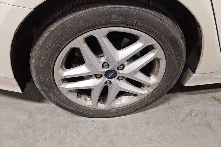 Used Ford Mondeo 2013 1.5L GTDi180 Fashion Edition Right Rear Wheel Hub