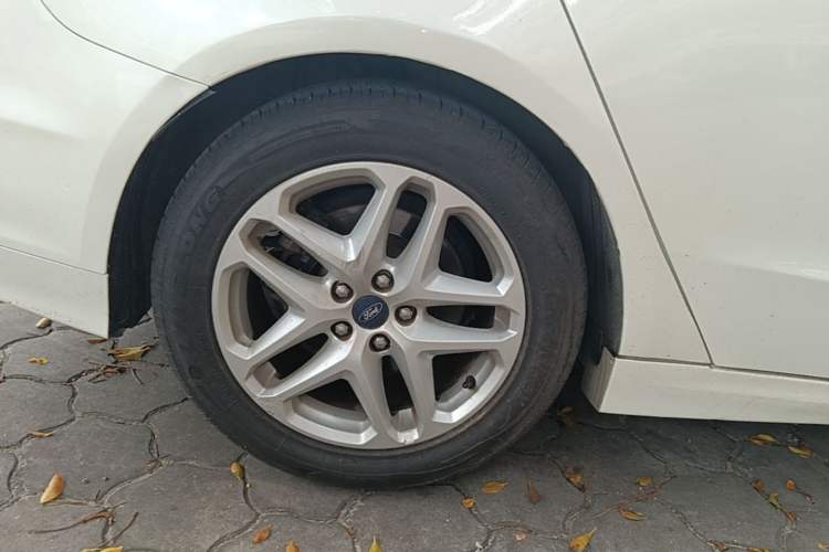 Used Ford Mondeo 2013 1.5L GTDi180 Fashion Edition Right Rear Wheel Hub