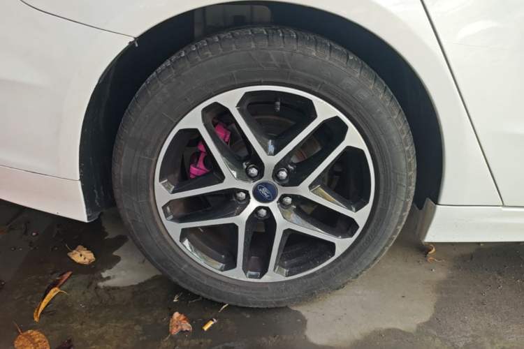 Used Ford Mondeo 2013 1.5L GTDi180 Fashion Edition Right Rear Wheel Hub