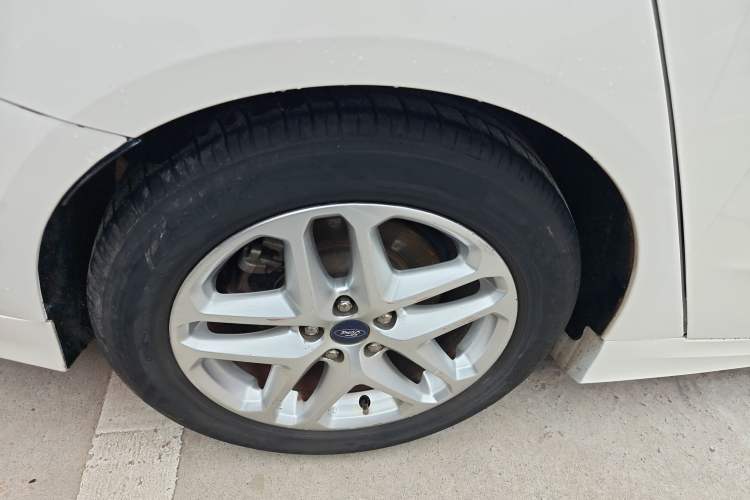 Used Ford Mondeo 2013 1.5L GTDi180 Fashion Edition Right Rear Wheel Hub