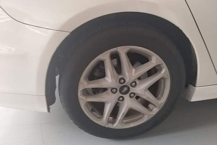 Used Ford Mondeo 2013 1.5L GTDi180 Fashion Edition Right Rear Wheel Hub