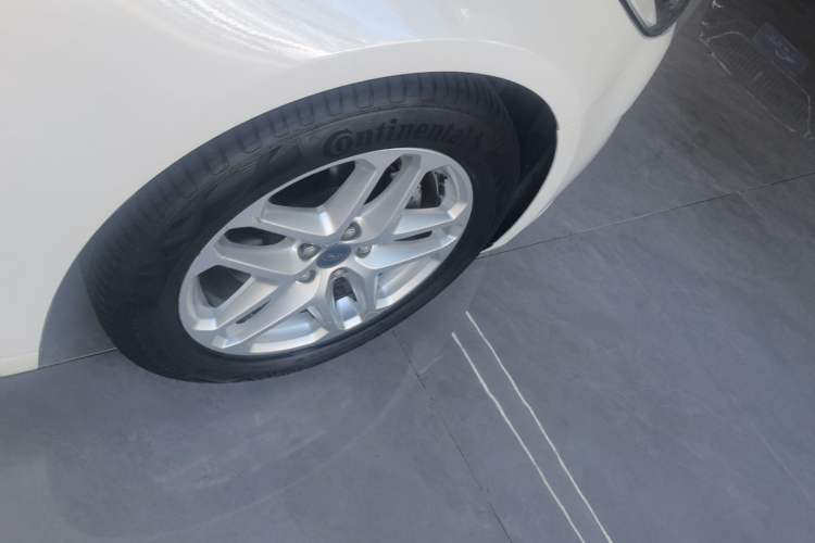 Used Ford Mondeo 2013 1.5L GTDi180 Fashion Edition Right Rear Wheel Hub