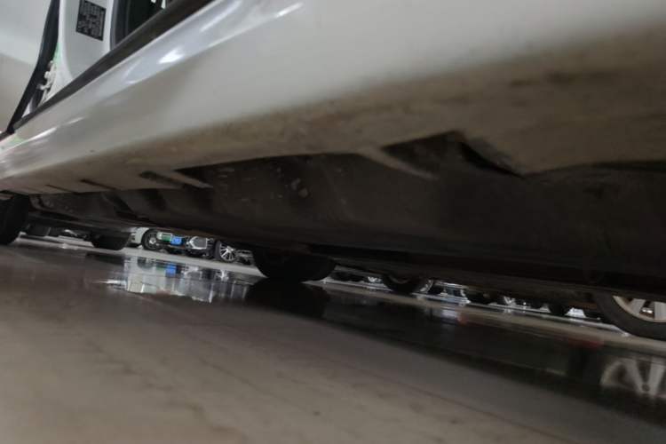 Used Ford Mondeo 2013 1.5L GTDi180 Fashion Edition Right Side Sill
