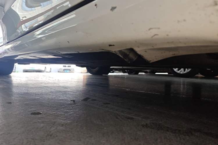 Used Ford Mondeo 2013 2.0L GTDi 200 Luxury Model Right Side Sill