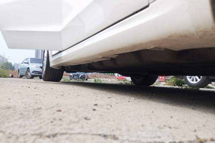 Used Ford Mondeo 2013 2.0L GTDi 200 Fashion Edition Right Side Sill