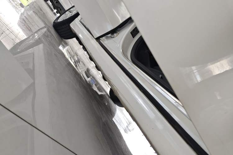 Used Ford Mondeo 2013 1.5L GTDi180 Fashion Edition Right Side Sill