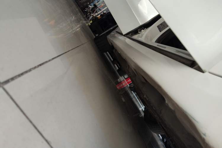 Used Ford Mondeo 2013 2.0L GTDi 200 Fashion Edition Right Side Sill
