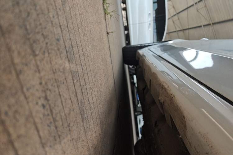 Used Ford Mondeo 2013 2.0L GTDi 200 Fashion Edition Right Side Sill