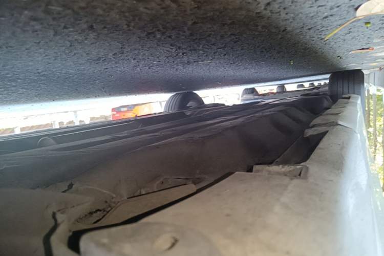 Used Ford Mondeo 2013 2.0L GTDi 200 Fashion Edition Right Side Sill