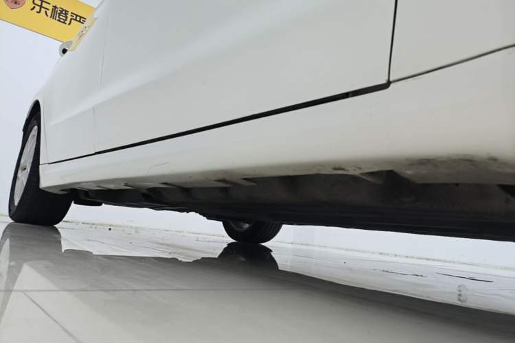 Used Ford Mondeo 2013 1.5L GTDi180 Fashion Edition Right Side Sill