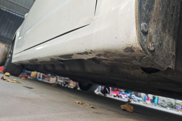 Used Ford Mondeo 2013 1.5L GTDi180 Fashion Edition Right Side Sill