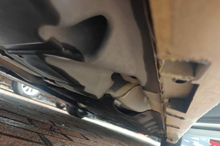 Used Ford Mondeo 2013 2.0L GTDi 200 Fashion Edition Right Side Sill