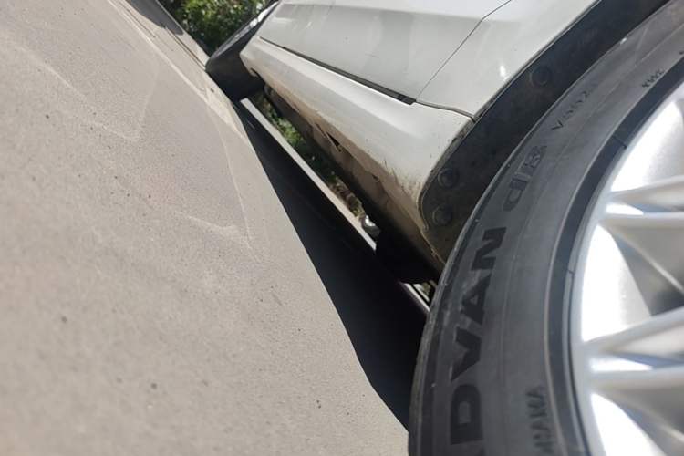 Used Ford Mondeo 2013 2.0L GTDi 200 Fashion Edition Right Side Sill