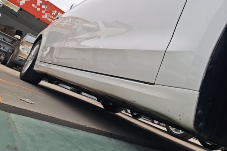 Used Ford Mondeo 2013 2.0L GTDi 200 Luxury Model Right Side Sill
