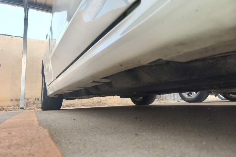 Used Ford Mondeo 2013 1.5L GTDi180 Fashion Edition Right Side Sill