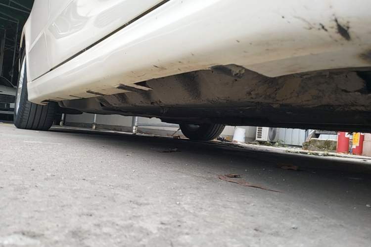 Used Ford Mondeo 2013 2.0L GTDi 200 Luxury Model Right Side Sill