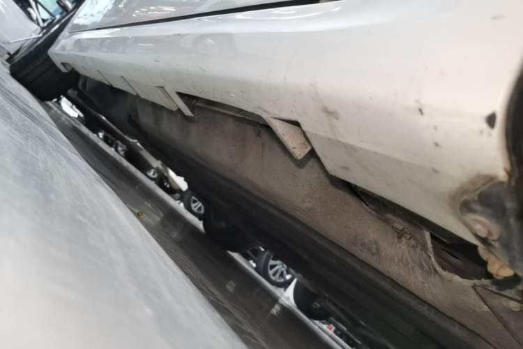 Used Ford Mondeo 2013 1.5L GTDi180 Fashion Edition Right Side Sill