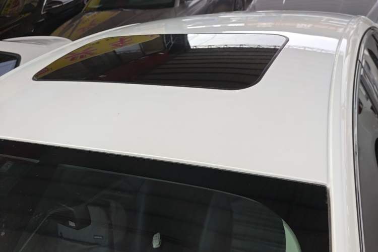 Used Ford Mondeo 2013 2.0L GTDi 200 Luxury Model Roof