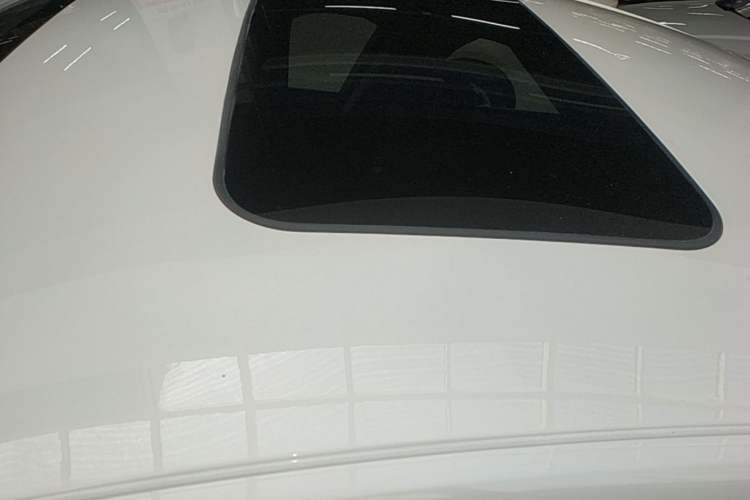 Used Ford Mondeo 2013 2.0L GTDi 200 Luxury Model Roof