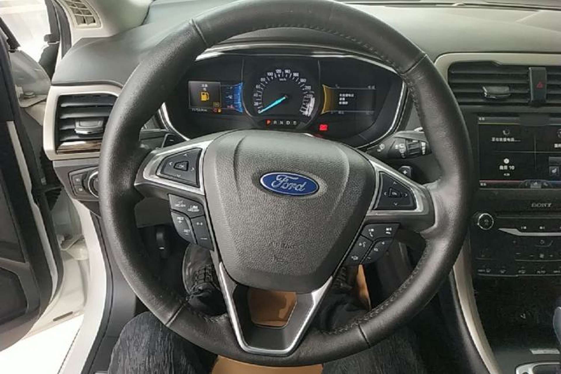Used Ford Mondeo 2013 2.0L GTDi 200 Luxury Model Steering Wheel