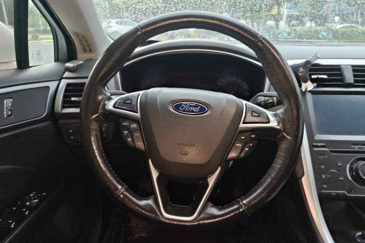 Used Ford Mondeo 2013 1.5L GTDi180 Fashion Edition Steering Wheel