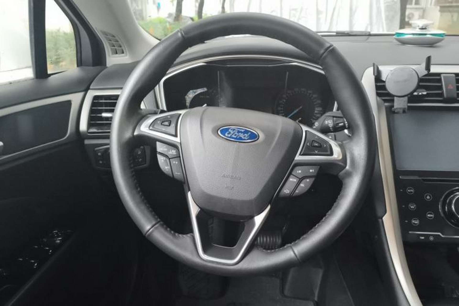 Used Ford Mondeo 2013 2.0L GTDi 200 Fashion Edition Steering Wheel