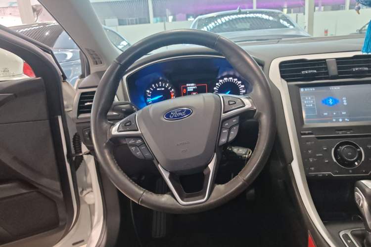 Used Ford Mondeo 2013 1.5L GTDi180 Fashion Edition Steering Wheel