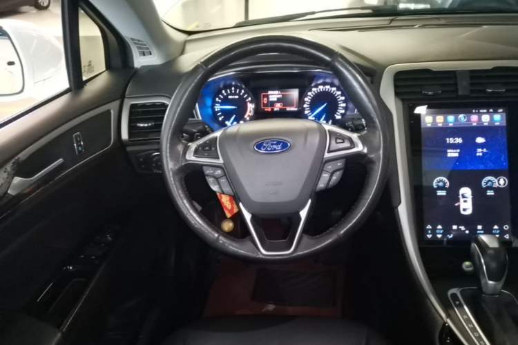 Used Ford Mondeo 2013 2.0L GTDi 200 Fashion Edition Steering Wheel