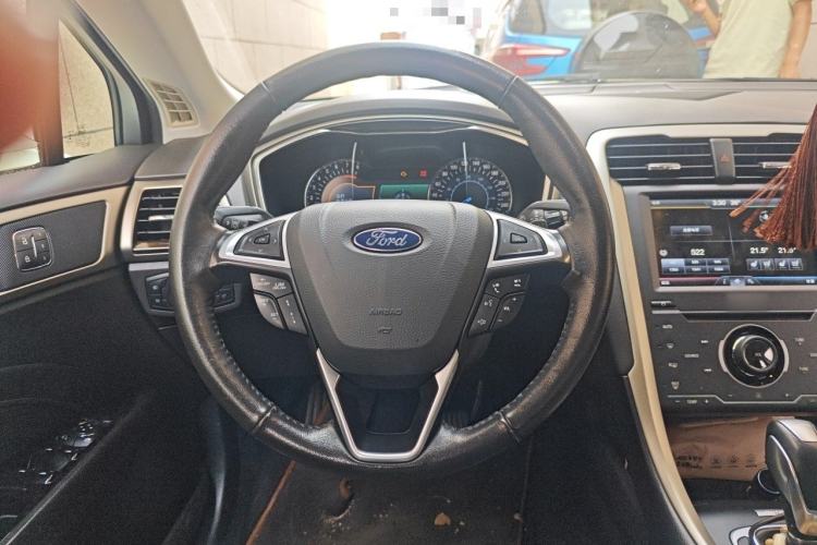 Used Ford Mondeo 2013 2.0L GTDi240 Flagship Edition Steering Wheel