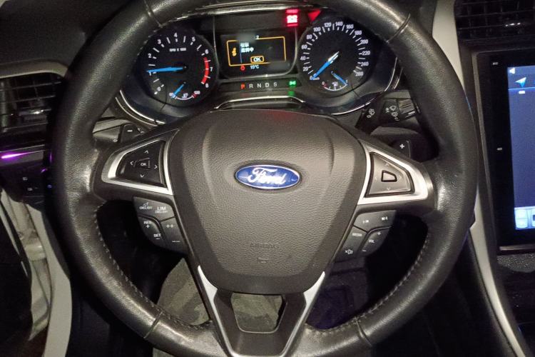 Used Ford Mondeo 2013 2.0L GTDi 200 Fashion Edition Steering Wheel