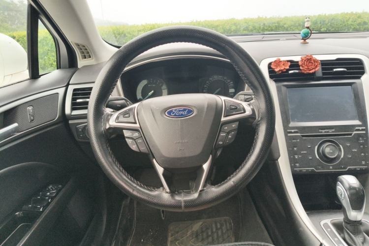 Used Ford Mondeo 2013 1.5L GTDi180 Fashion Edition Steering Wheel