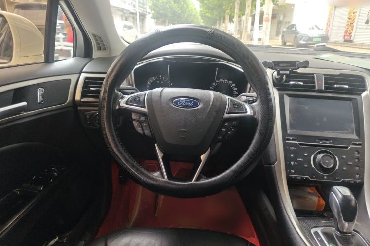 Used Ford Mondeo 2013 2.0L GTDi 200 Fashion Edition Steering Wheel