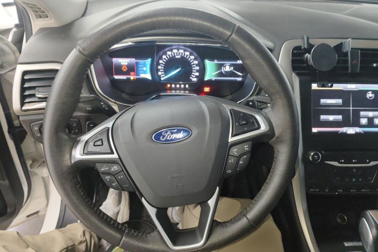 Used Ford Mondeo 2013 2.0L GTDi 200 Luxury Model Steering Wheel