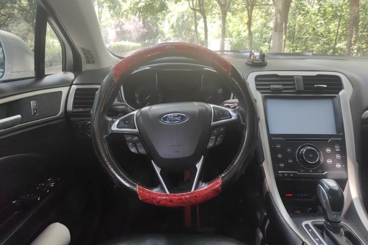 Used Ford Mondeo 2013 2.0L GTDi 200 Fashion Edition Steering Wheel