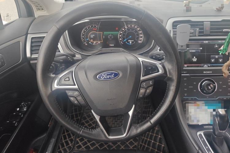 Used Ford Mondeo 2013 2.0L GTDi240 Luxury Sport Model Steering Wheel