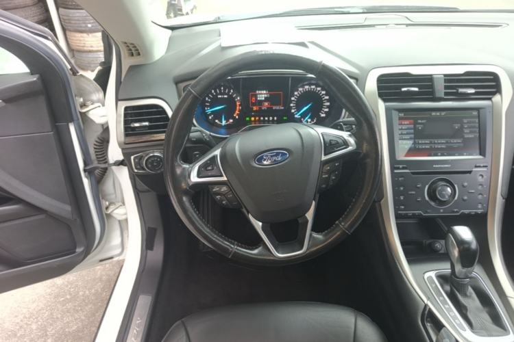 Used Ford Mondeo 2013 2.0L GTDi 200 Fashion Edition Steering Wheel