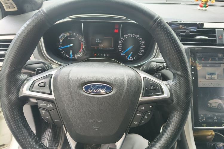 Used Ford Mondeo 2013 2.0L GTDi 200 Fashion Edition Steering Wheel