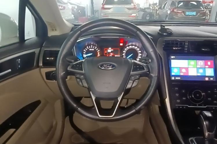 Used Ford Mondeo 2013 2.0L GTDi 200 Fashion Edition Steering Wheel
