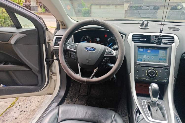 Used Ford Mondeo 2013 1.5L GTDi180 Fashion Edition Steering Wheel