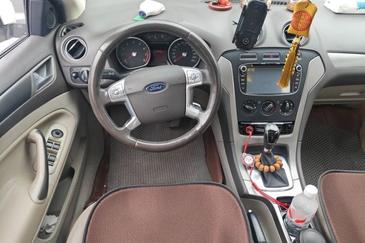 Used Ford Mondeo 2013 2.3L Fashion Edition Steering Wheel