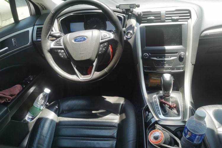Used Ford Mondeo 2013 2.0L GTDi 200 Luxury Model Steering Wheel