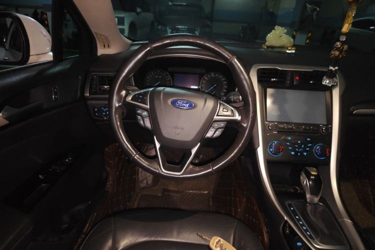 Used Ford Mondeo 2013 1.5L GTDi180 Fashion Edition Steering Wheel