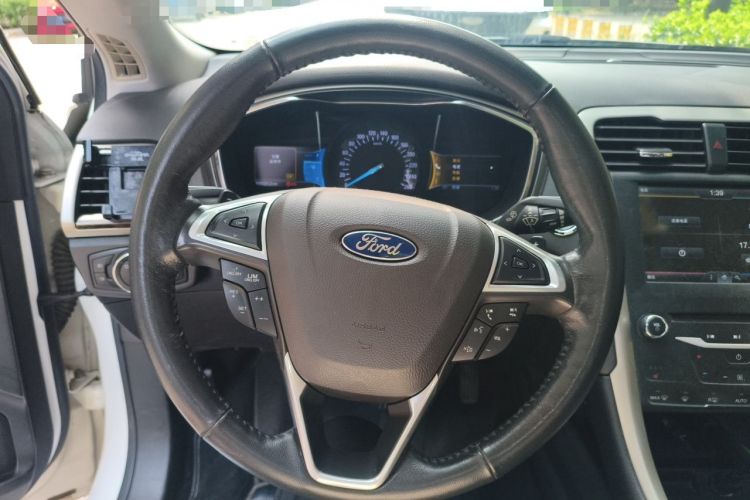 Used Ford Mondeo 2013 2.0L GTDi 200 Luxury Model Steering Wheel
