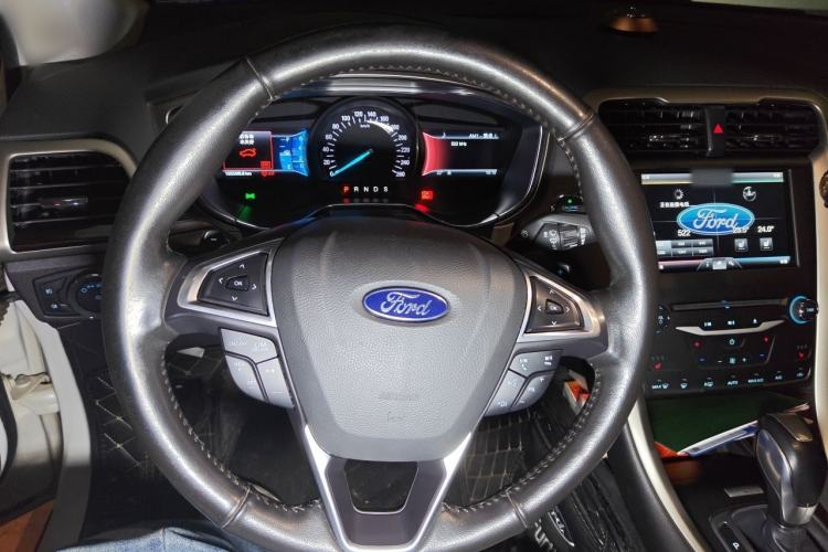 Used Ford Mondeo 2013 2.0L GTDi 200 Luxury Model Steering Wheel