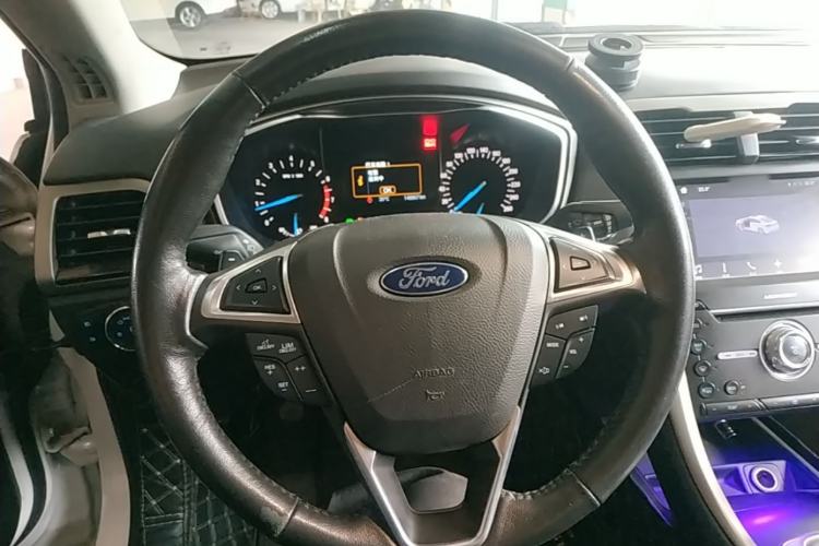 Used Ford Mondeo 2013 2.0L GTDi 200 Fashion Edition Steering Wheel
